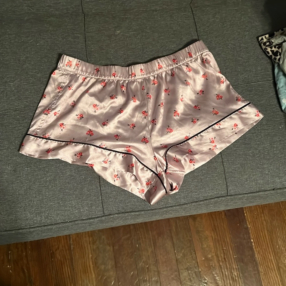 Vitoria secret sleep shorts